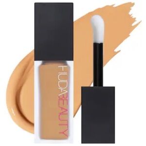 New HudaBeauty FauxFilter Luminous Matte Concealer in Coconut Flakes